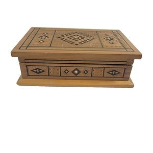 Wood Marquetry Inlay Box Jewelry Keepsake Storage Hinged 6.75" x 4.25" x 2.2"